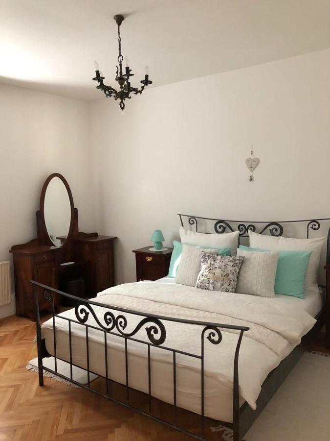Charming Apartments Ana Maribor Extérieur photo